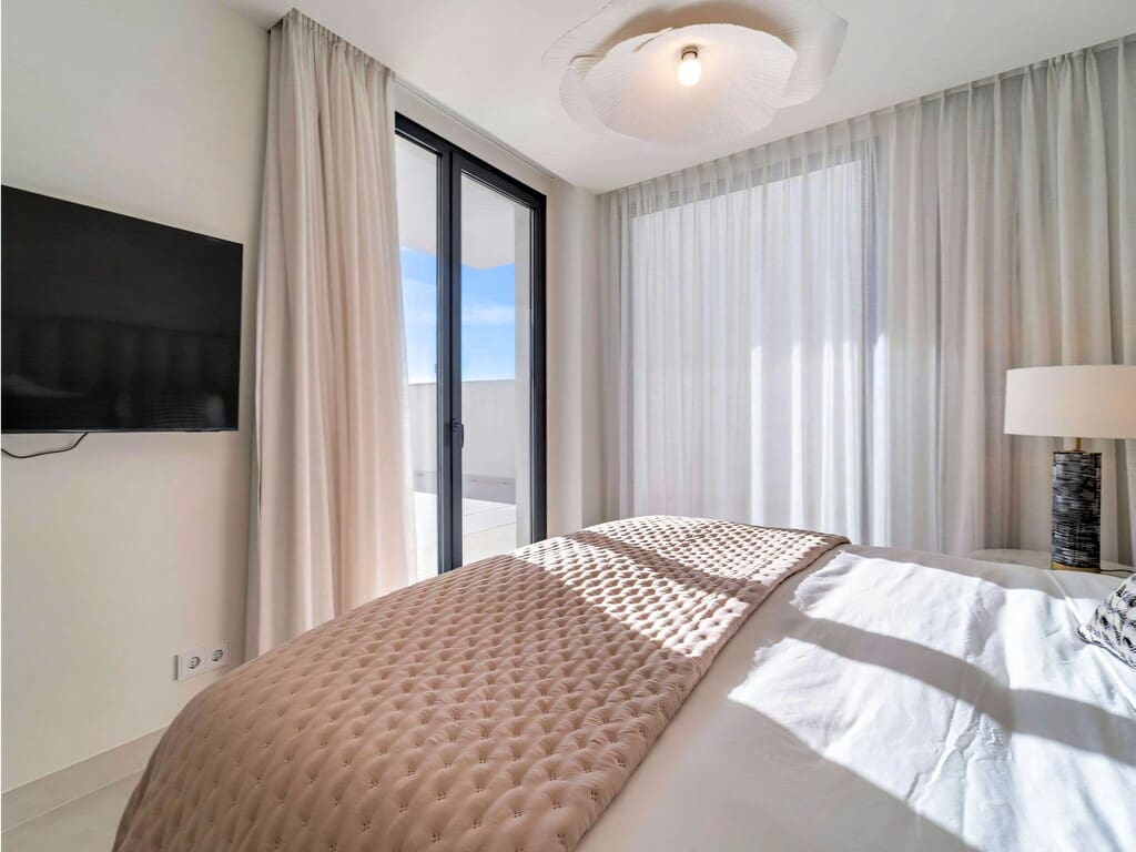 3 soverom Leilighet til salgs i Fuengirola med svømmebasseng garasje - € 849 000 (Ref: 9784090)