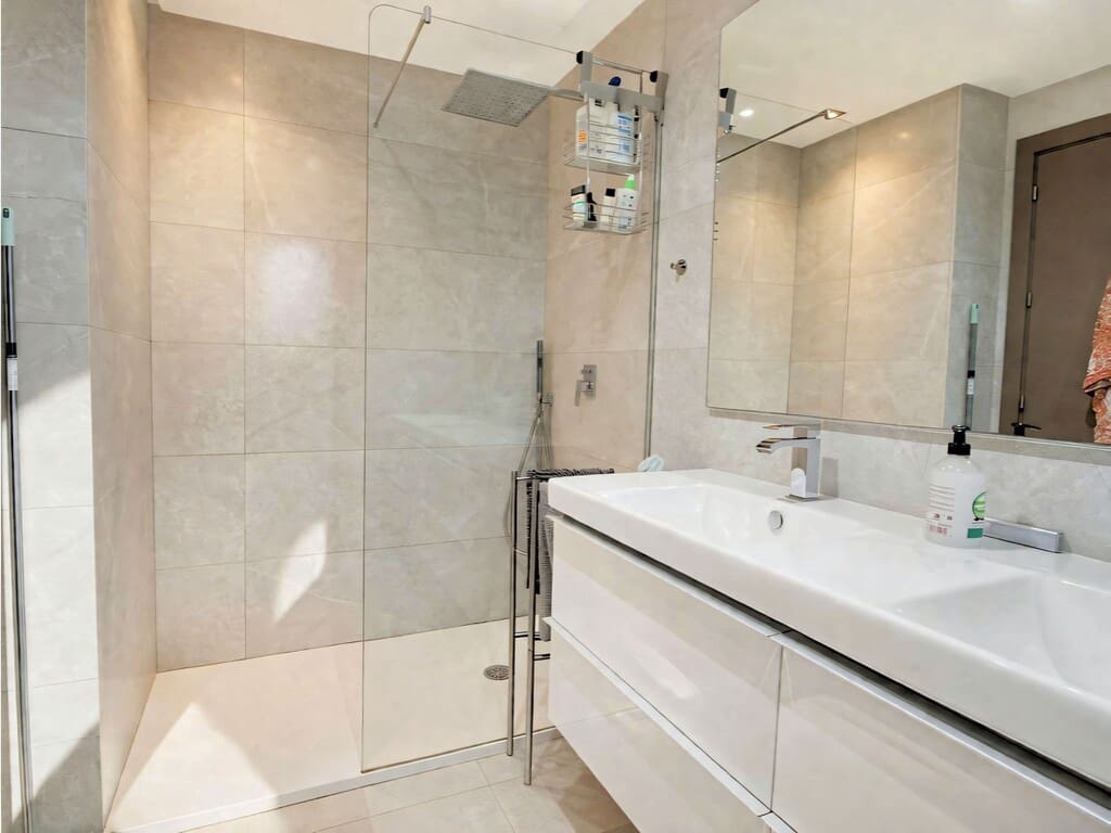 3 chambre Appartement à vendre à La Cala de Mijas avec piscine garage - 595 000 € (Ref: 9784091)