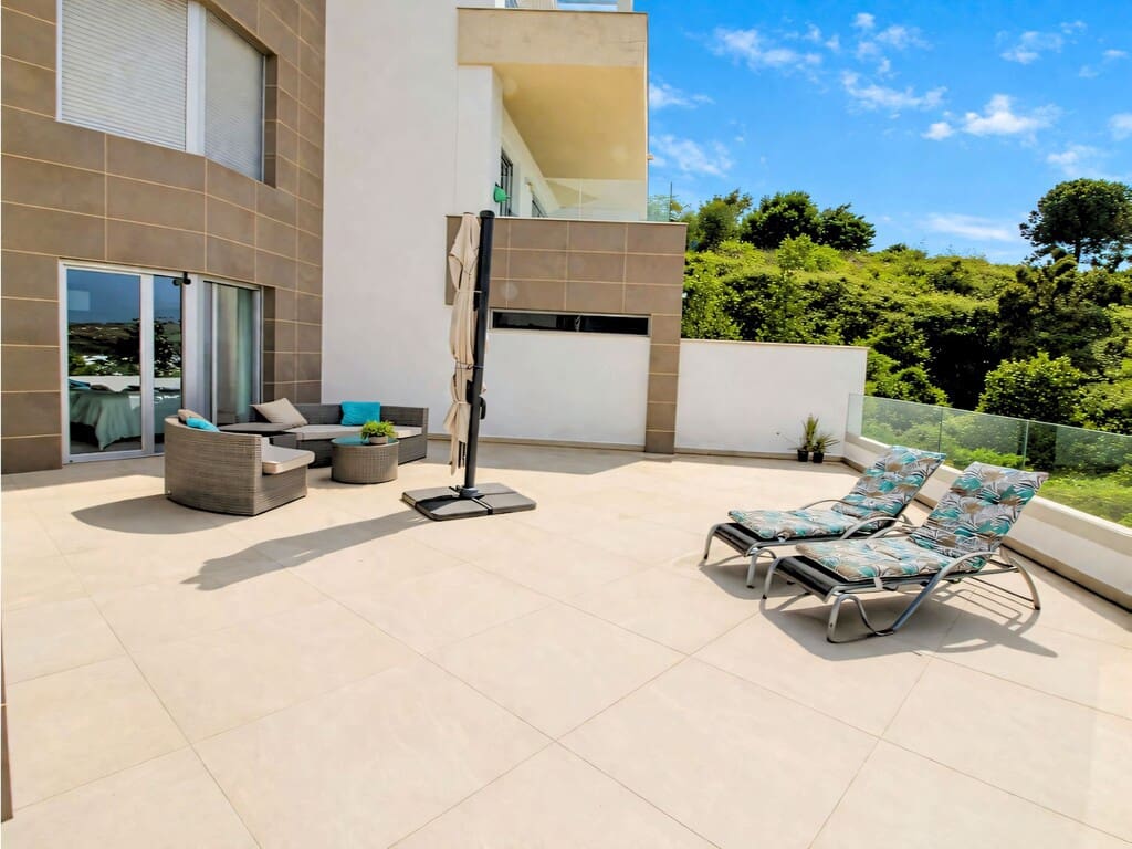 3 chambre Appartement à vendre à La Cala de Mijas avec piscine garage - 595 000 € (Ref: 9784091)