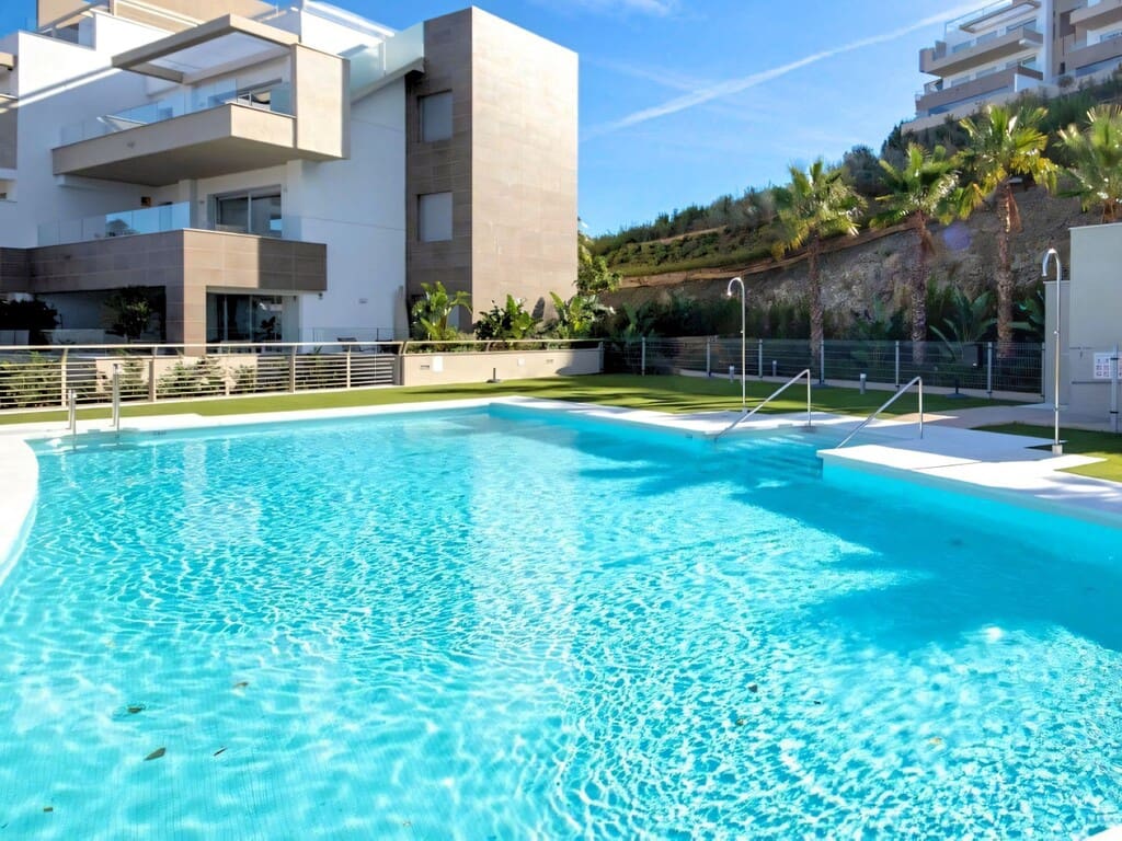 3 chambre Appartement à vendre à La Cala de Mijas avec piscine garage - 595 000 € (Ref: 9784091)