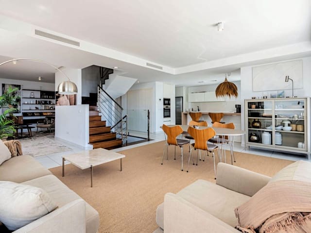 4 Zimmer Villa zu verkaufen in Benalmádena mit Pool Garage - 1.149.000 € (Ref: 9788188)