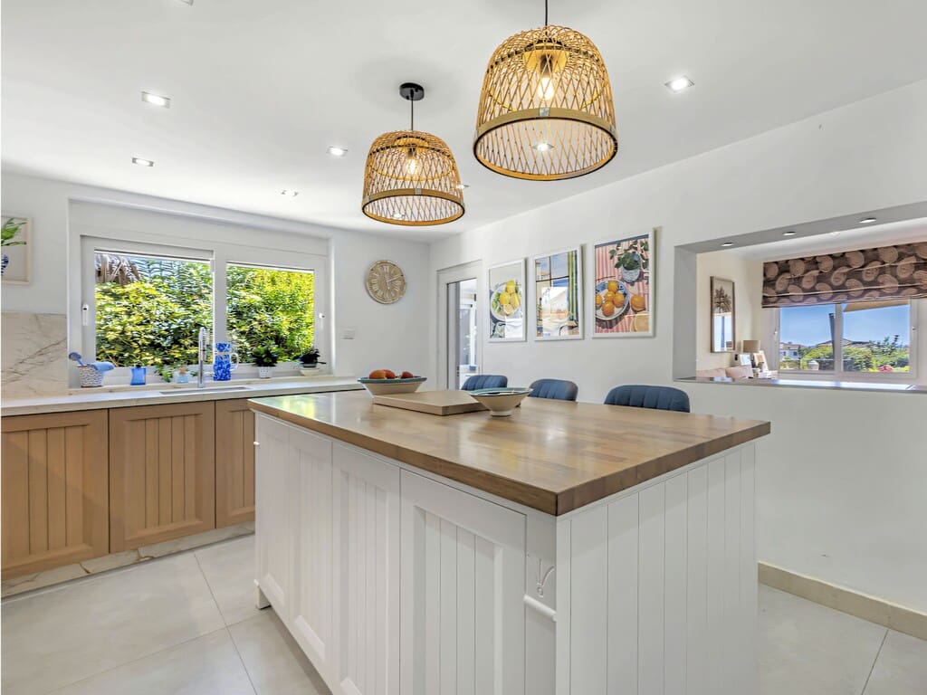 6 camera da letto Villa in vendita in Estepona con piscina garage - 1.550.000 € (Rif: 9788190)