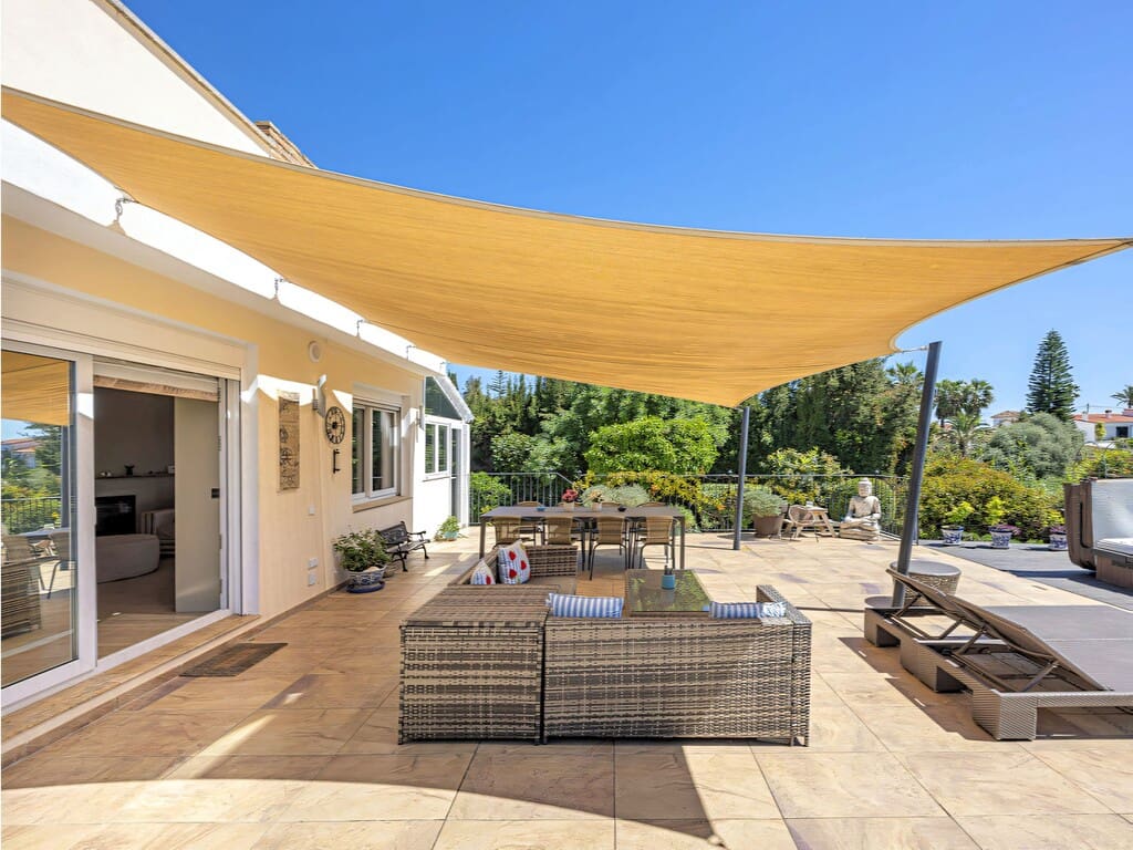 6 camera da letto Villa in vendita in Estepona con piscina garage - 1.550.000 € (Rif: 9788190)