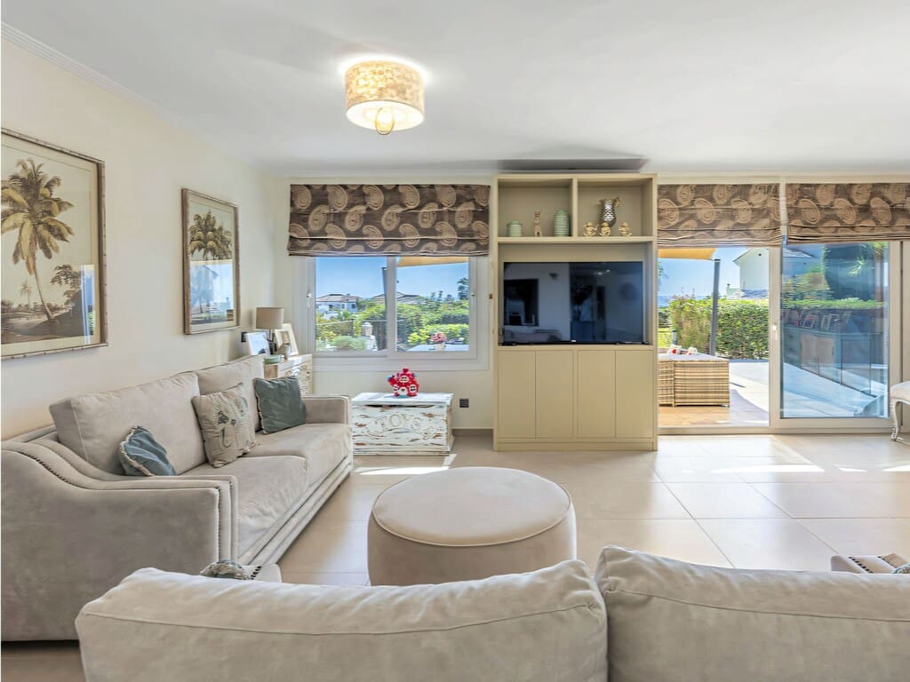 6 camera da letto Villa in vendita in Estepona con piscina garage - 1.550.000 € (Rif: 9788190)