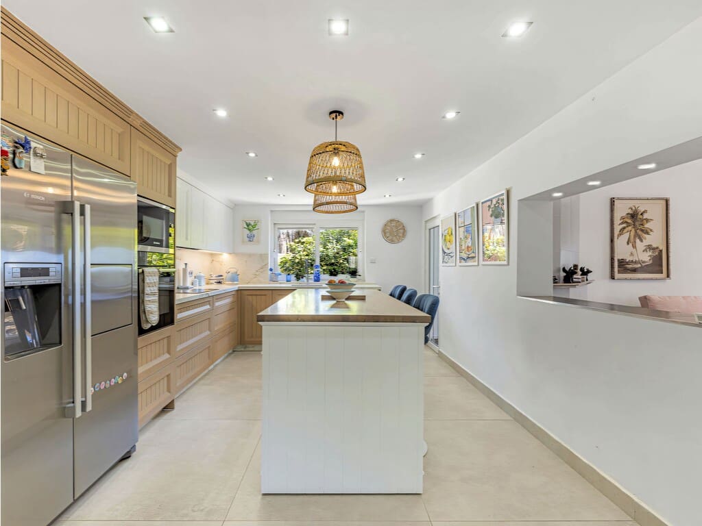 6 camera da letto Villa in vendita in Estepona con piscina garage - 1.550.000 € (Rif: 9788190)