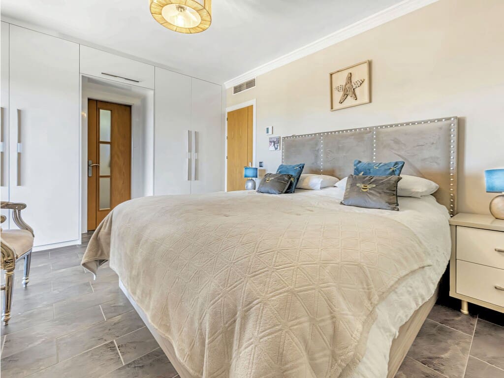 6 camera da letto Villa in vendita in Estepona con piscina garage - 1.550.000 € (Rif: 9788190)