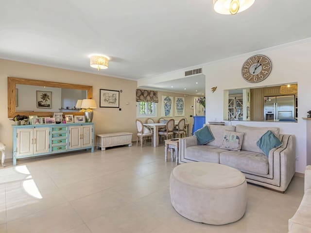 6 camera da letto Villa in vendita in Estepona con piscina garage - 1.550.000 € (Rif: 9788190)