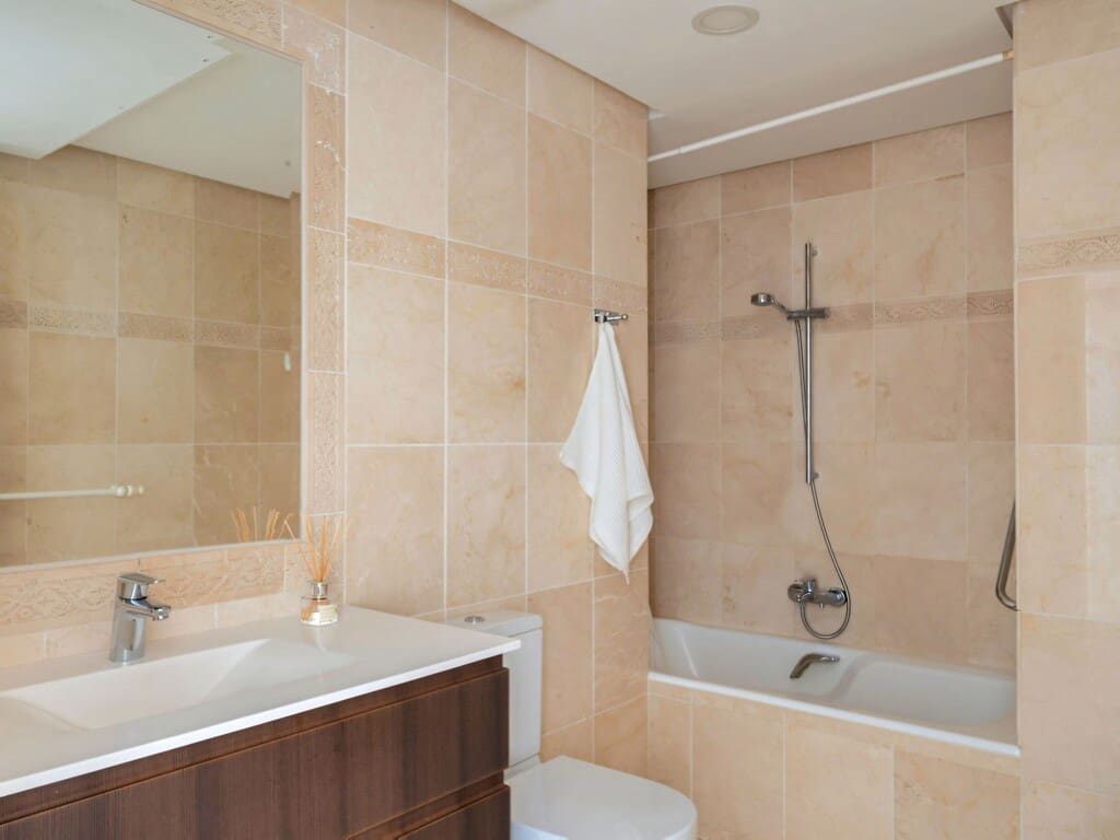 3 bedroom Penthouse for sale in Benalmadena with pool garage - € 1,975,000 (Ref: 9788191)