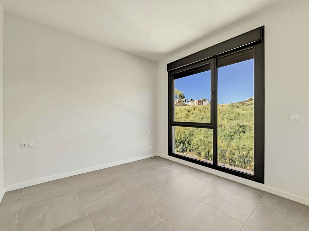 3 sovrum Semi-fristående Villa till salu i Riviera del Sol med pool garage - 649 000 € (Ref: 9788192)