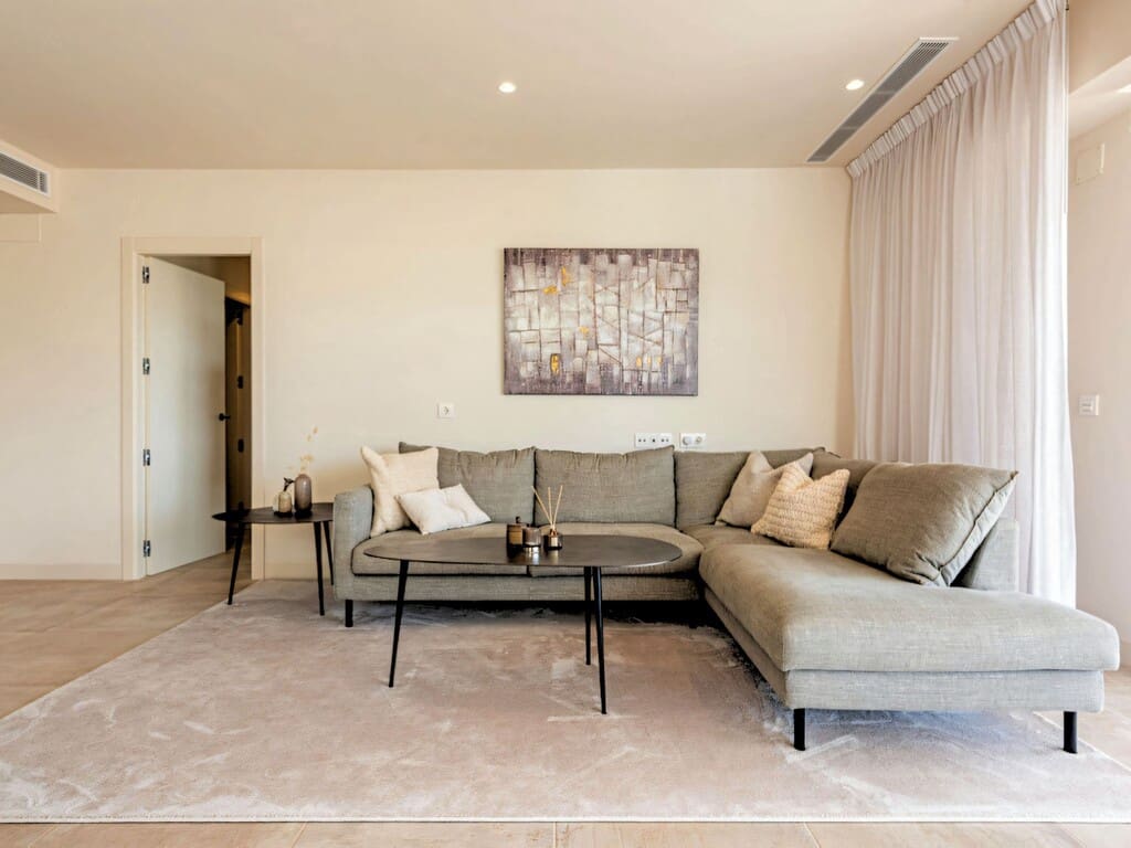 4 bedroom Apartment for sale in La Cala de Mijas with pool garage - € 935,000 (Ref: 9790770)