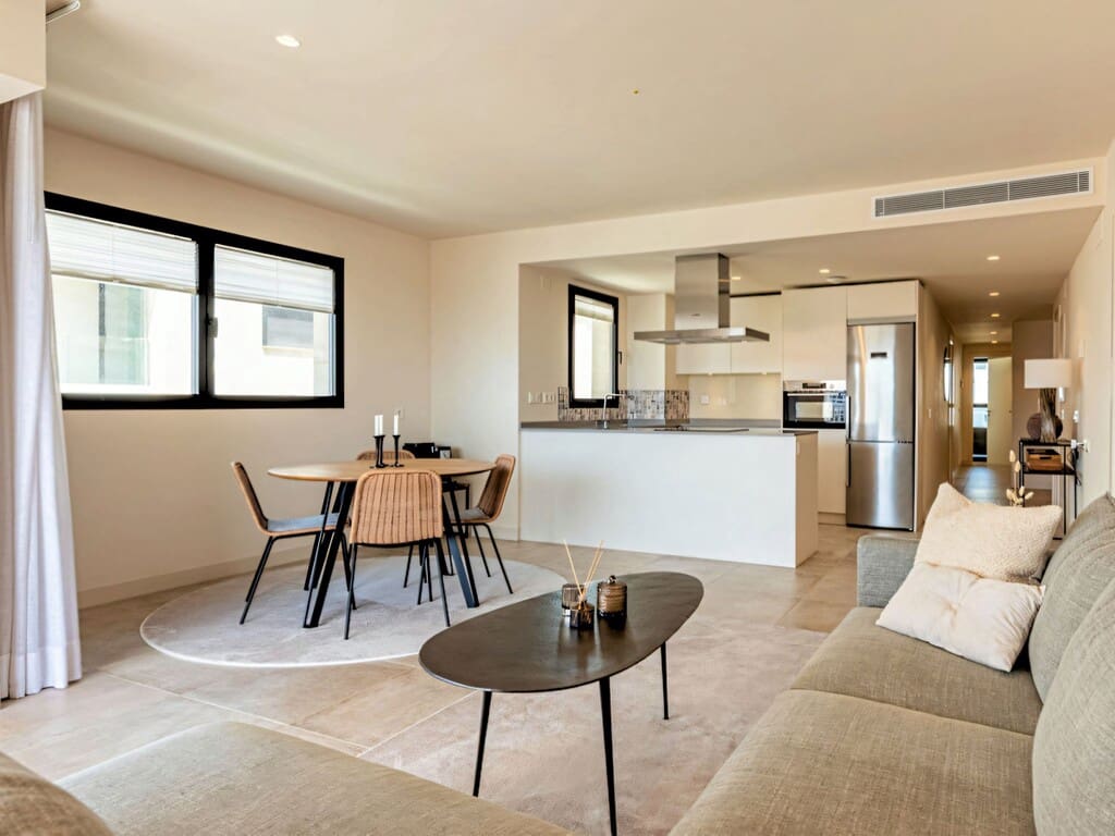 4 bedroom Apartment for sale in La Cala de Mijas with pool garage - € 935,000 (Ref: 9790770)