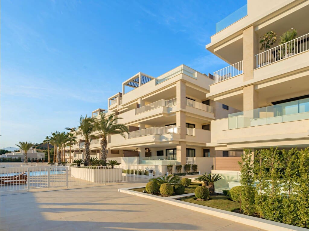 4 bedroom Apartment for sale in La Cala de Mijas with pool garage - € 935,000 (Ref: 9790770)