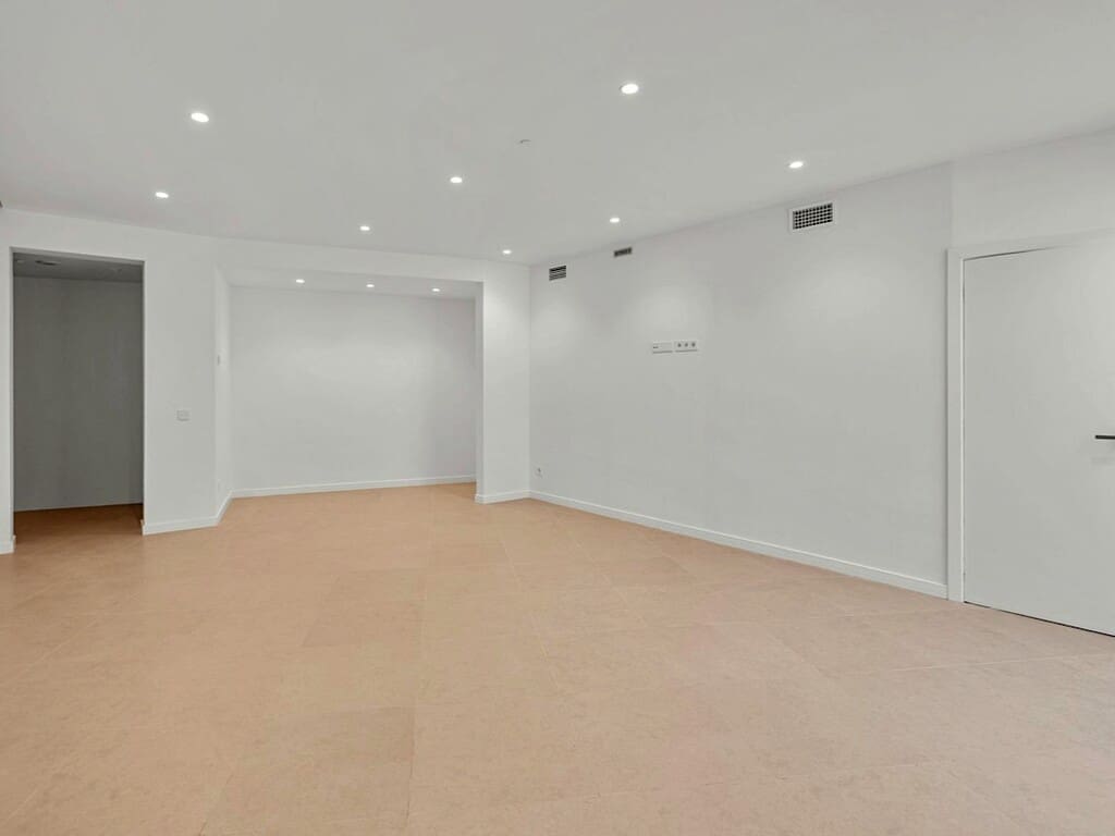 4 makuuhuone Huvila myytävänä paikassa Atalaya-Isdabe mukana uima-altaan 
autotalli - 2 400 000 € (Ref: 9790771)