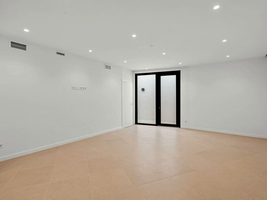 4 makuuhuone Huvila myytävänä paikassa Atalaya-Isdabe mukana uima-altaan 
autotalli - 2 400 000 € (Ref: 9790771)