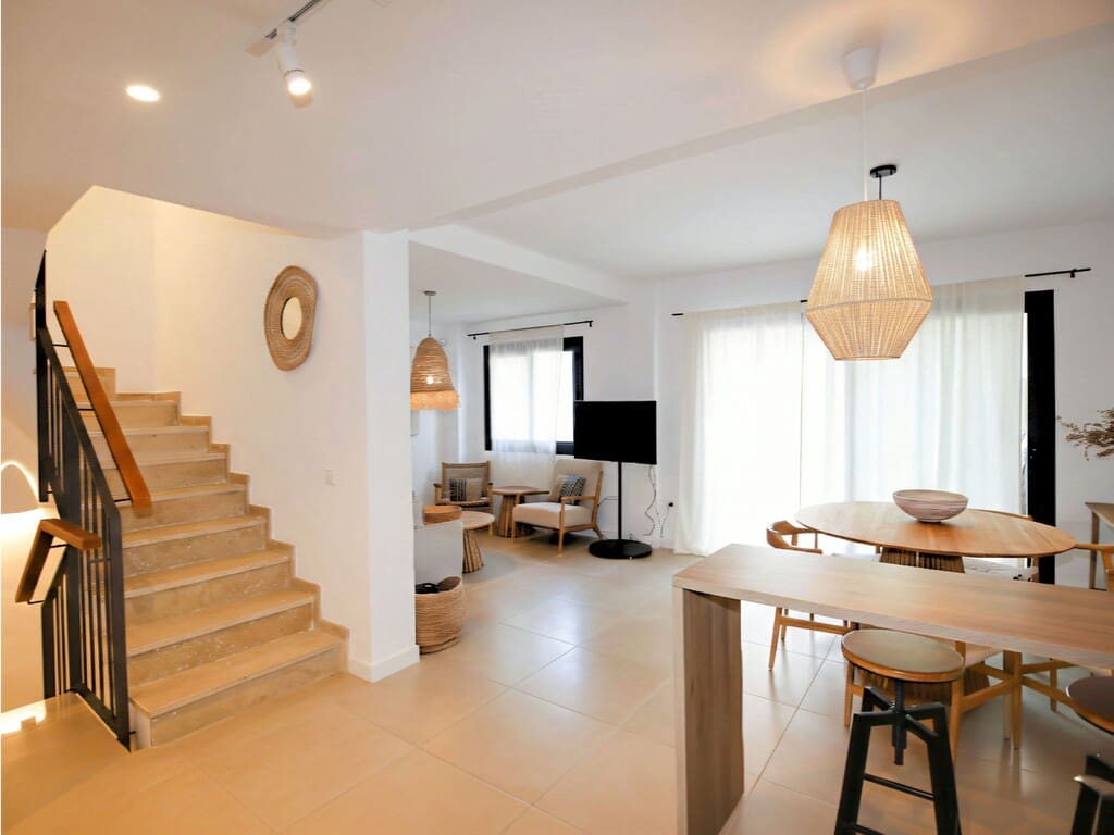 Maison de Ville à vendre à Atalaya-Isdabe avec piscine garage - 549 000 € (Ref: 9794271)