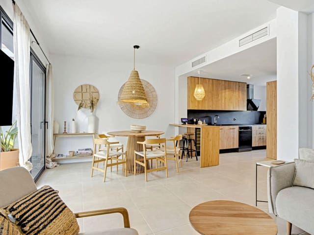 Maison de Ville à vendre à Atalaya-Isdabe, Estepona avec piscine garage - 549 000 € (Ref: 9794271)