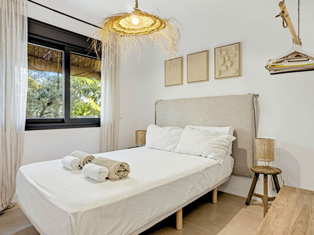 Maison de Ville à vendre à Atalaya-Isdabe avec piscine garage - 549 000 € (Ref: 9794271)