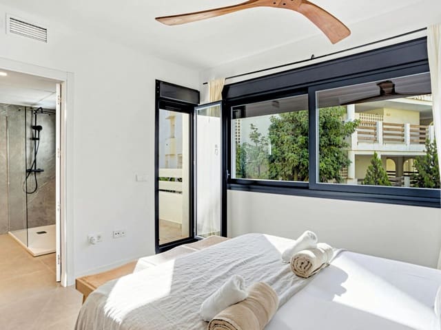 Maison de Ville à vendre à Atalaya-Isdabe, Estepona avec piscine garage - 549 000 € (Ref: 9794271)