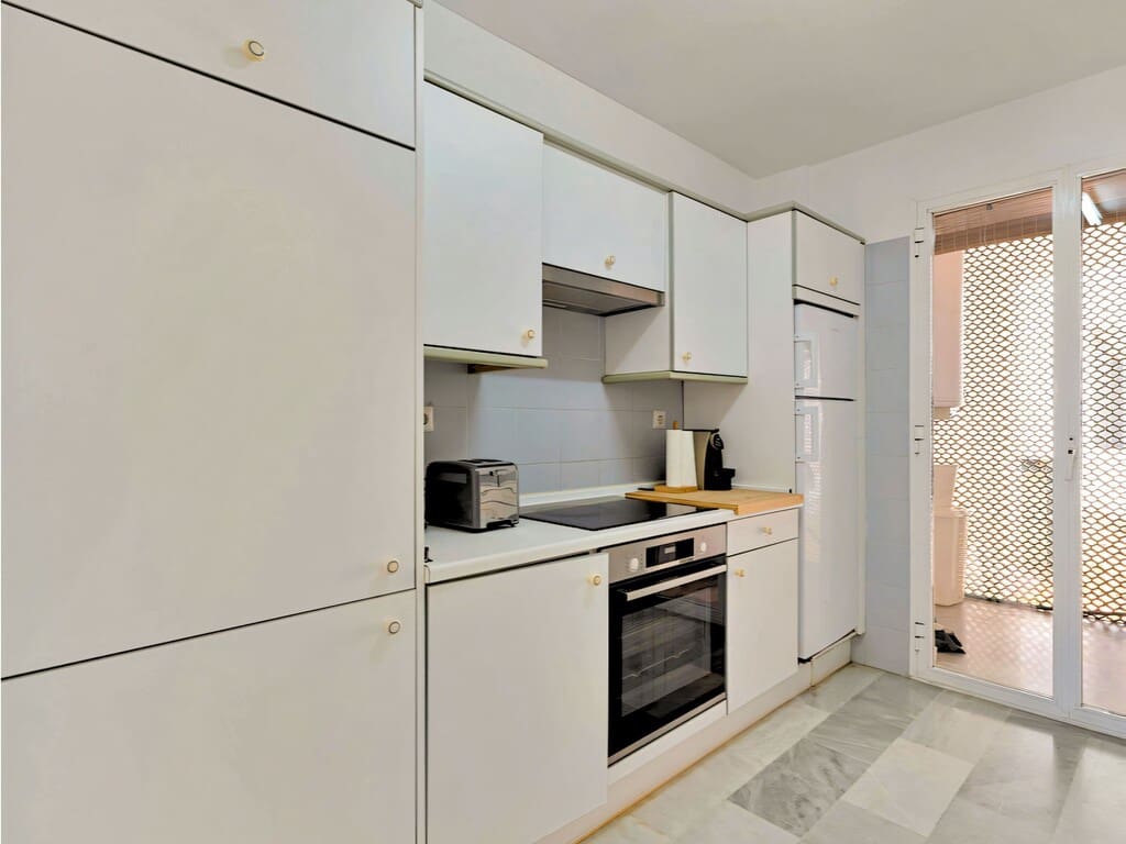 3 soverom Leilighet til salgs i Bel-Air med svømmebasseng garasje - € 645 000 (Ref: 9796145)