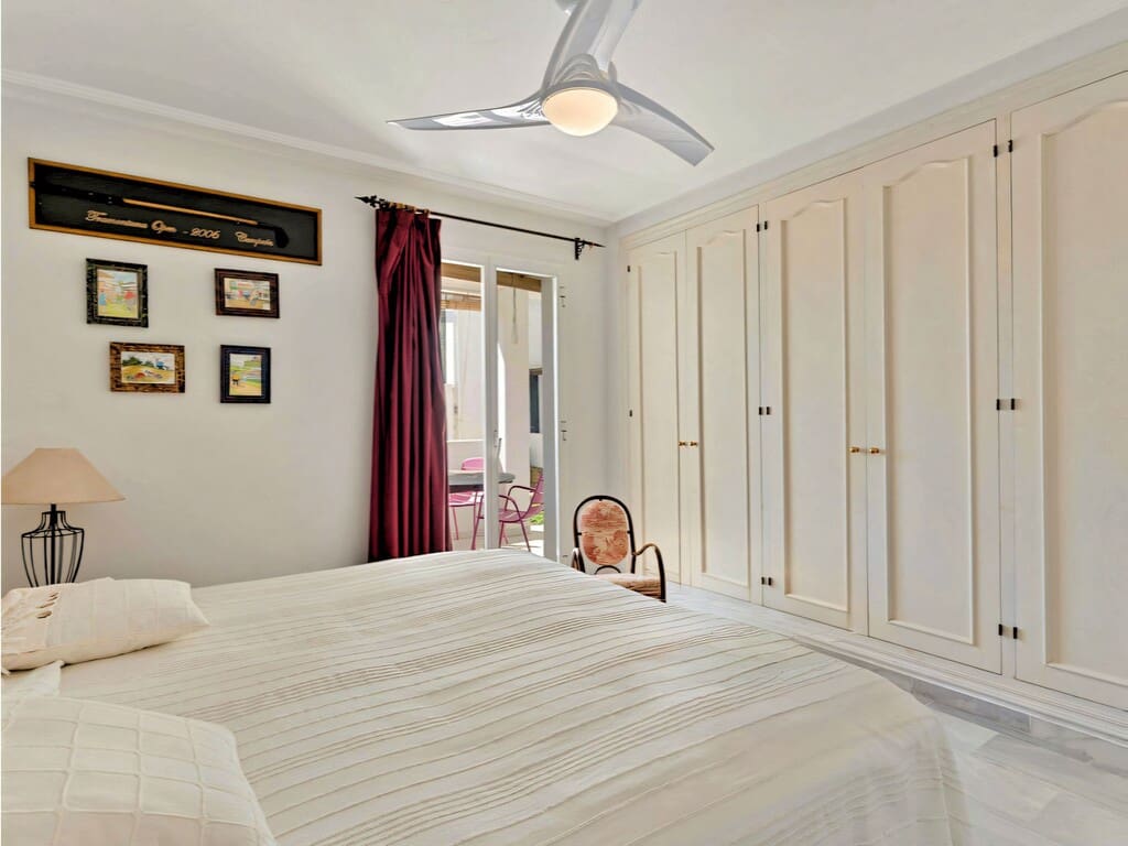 3 soverom Leilighet til salgs i Bel-Air med svømmebasseng garasje - € 645 000 (Ref: 9796145)