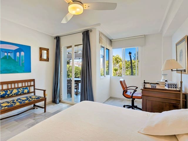 3 soverom Leilighet til salgs i Bel-Air, Estepona med svømmebasseng garasje - € 645 000 (Ref: 9796145)