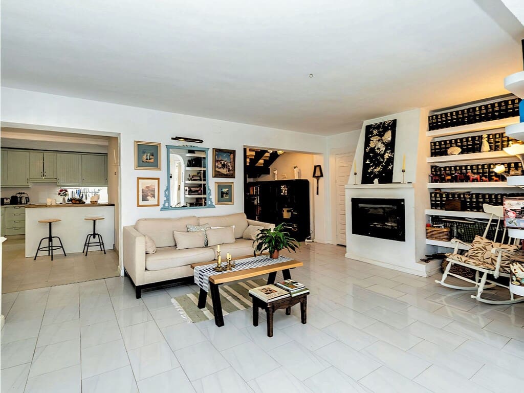 6 soveværelse Villa til salg i Marbella med swimmingpool garage - € 1.285.000 (Ref: 9796146)