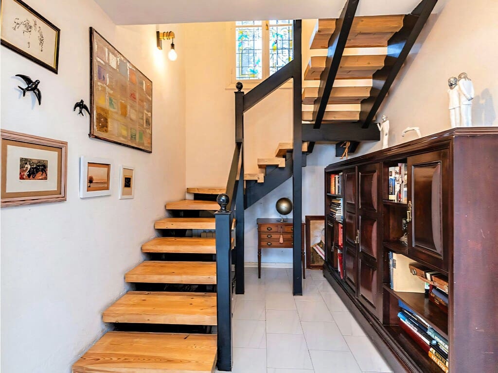 6 soveværelse Villa til salg i Marbella med swimmingpool garage - € 1.285.000 (Ref: 9796146)