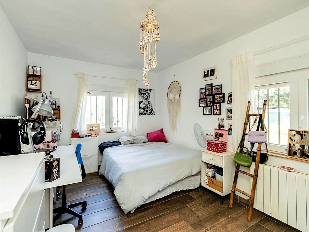 6 soveværelse Villa til salg i Marbella med swimmingpool garage - € 1.285.000 (Ref: 9796146)