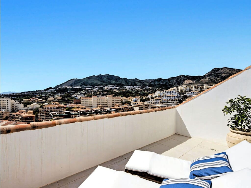 3 quarto Penthouse para venda em Torrequebrada com piscina garagem - 797 000 € (Ref: 9800534)