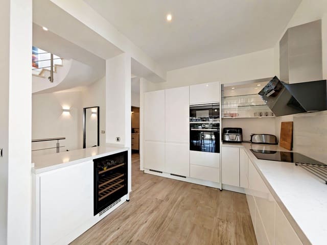 3 camera da letto Villetta Bifamiliare in vendita in Riviera del Sol, Mijas con piscina garage - 900.000 € (Rif: 9804070)