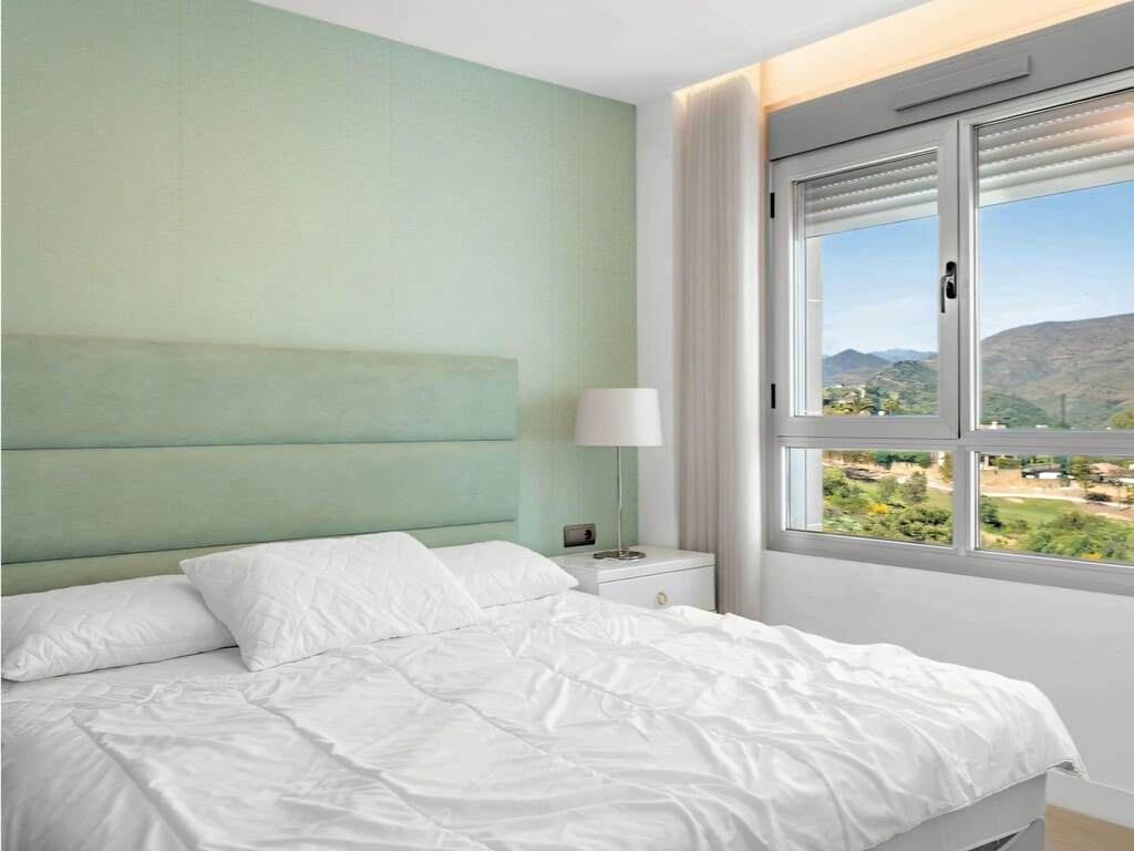 3 Zimmer Apartment zu verkaufen in La Cala de Mijas mit Pool Garage - 510.000 € (Ref: 9804071)