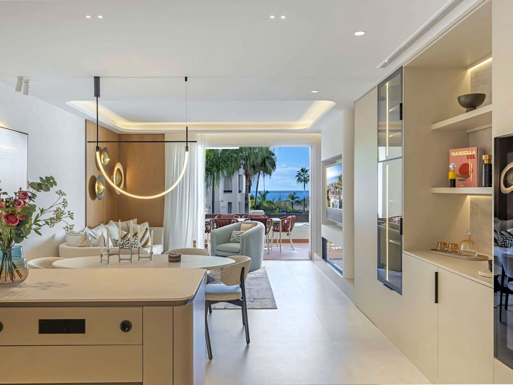 3 soveværelse Lejlighed til salg i New Golden Mile med swimmingpool garage - € 1.895.000 (Ref: 9804072)