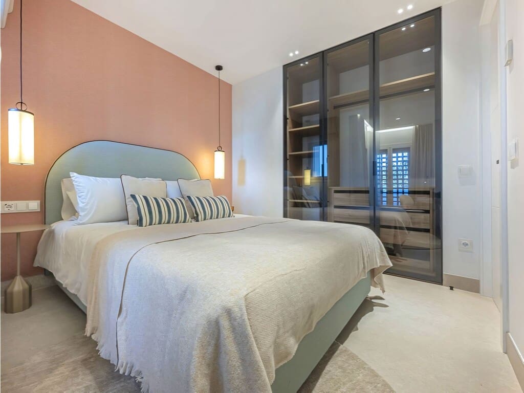 3 soveværelse Lejlighed til salg i New Golden Mile med swimmingpool garage - € 1.895.000 (Ref: 9804072)