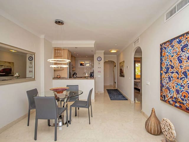 2 soverom Leilighet til salgs i Elviria, Marbella med svømmebasseng garasje - € 389 000 (Ref: 9804968)