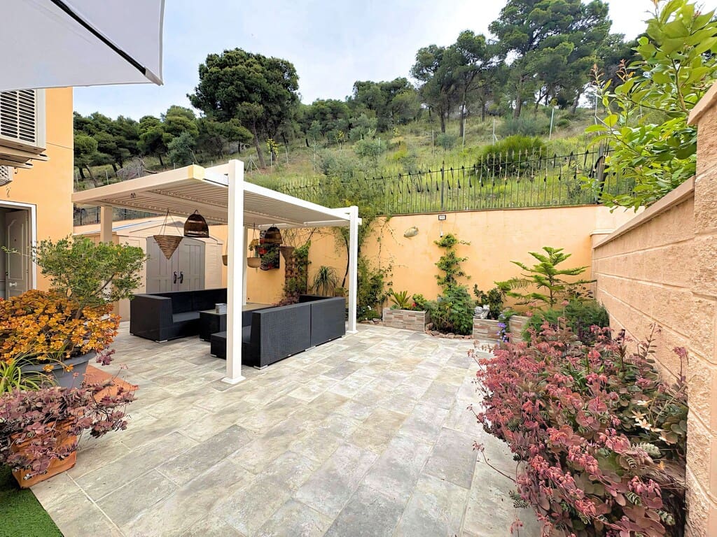 3 sypialnia Dom na sprzedaż w Mijas z basenem garażem - 515 000 € (Ref: 9804969)