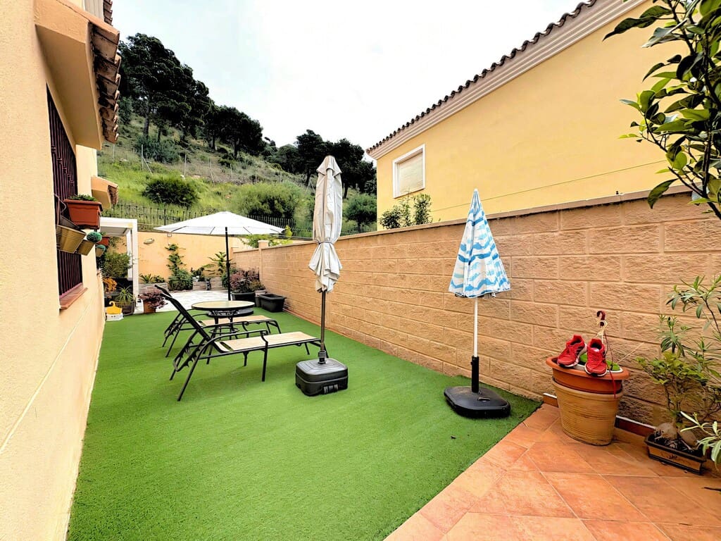 3 sypialnia Dom na sprzedaż w Mijas z basenem garażem - 515 000 € (Ref: 9804969)