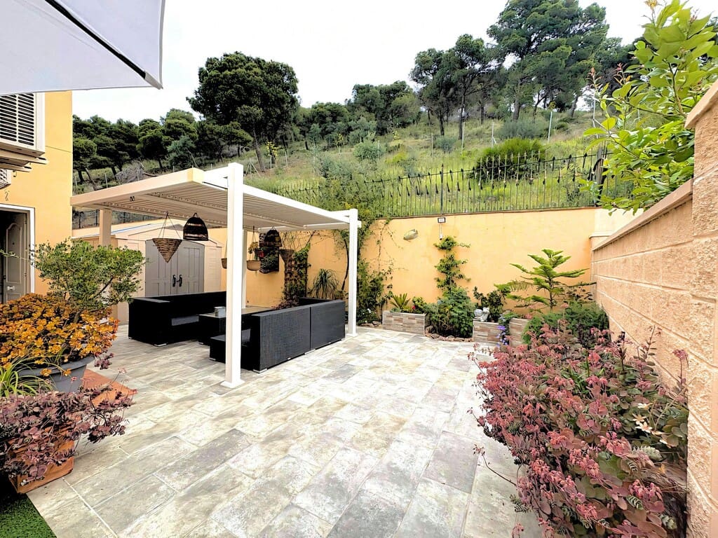 3 sypialnia Dom na sprzedaż w Mijas z basenem garażem - 515 000 € (Ref: 9804969)