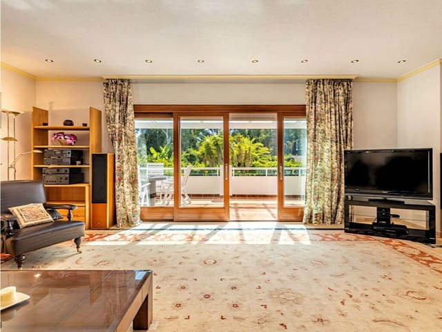 5 soveværelse Villa til salg i New Golden Mile, Estepona med swimmingpool garage - € 2.400.000 (Ref: 9806202)