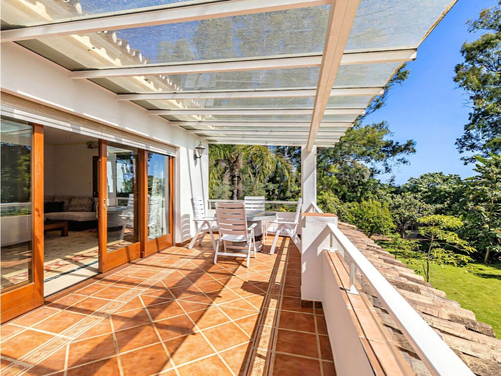 5 soveværelse Villa til salg i New Golden Mile med swimmingpool garage - € 2.400.000 (Ref: 9806202)