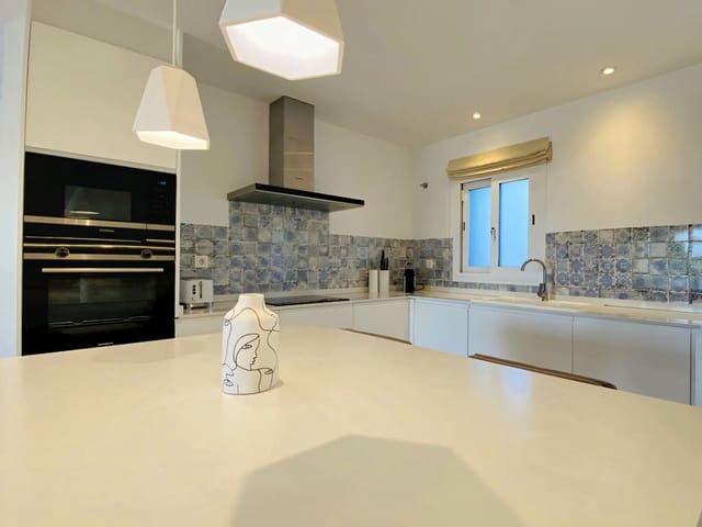 3 bedroom Apartment for sale in Benahavís with pool garage - € 619,000 (Ref: 9806203)