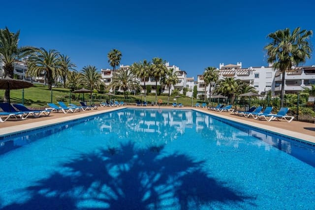 3 Zimmer Doppelhaus zu verkaufen in New Golden Mile, Estepona mit Pool Garage - 550.000 € (Ref: 9806204)