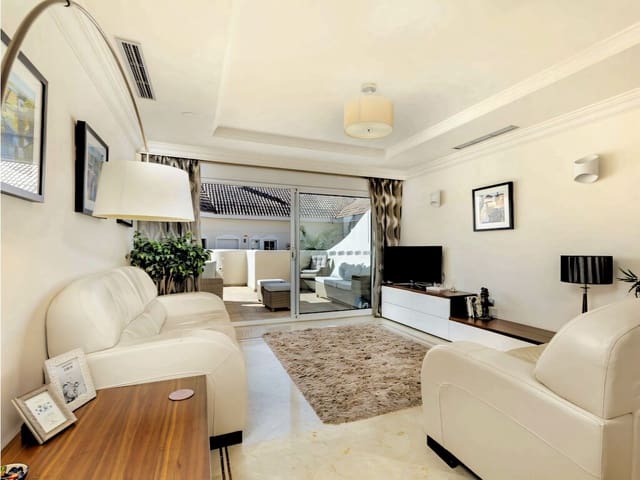 2 sovrum Lägenhet till salu i Nueva Andalucia, Marbella med pool garage - 475 000 € (Ref: 9807770)