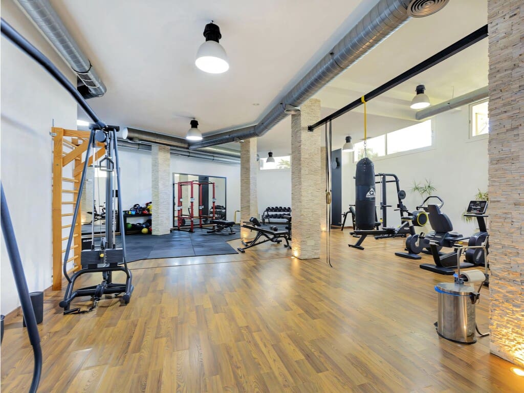 2 sovrum Lägenhet till salu i Nueva Andalucia med pool garage - 475 000 € (Ref: 9807770)