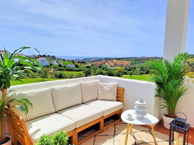 2 chambre Appartement à vendre à Estepona avec piscine garage - 320 000 € (Ref: 9807772)
