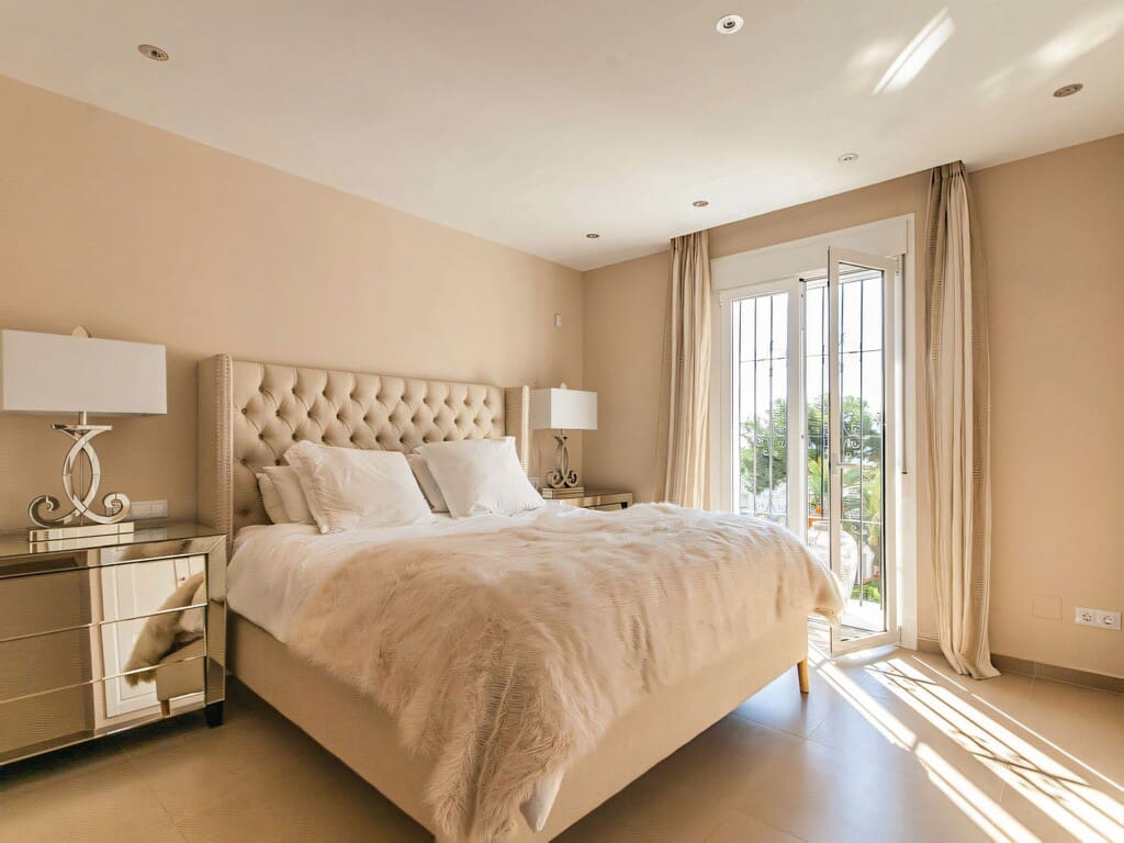 4 quarto Penthouse para venda em Elviria com piscina garagem - 1 595 000 € (Ref: 9811313)