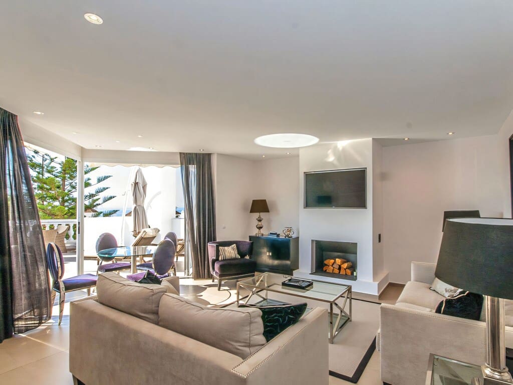 4 quarto Penthouse para venda em Elviria com piscina garagem - 1 595 000 € (Ref: 9811313)