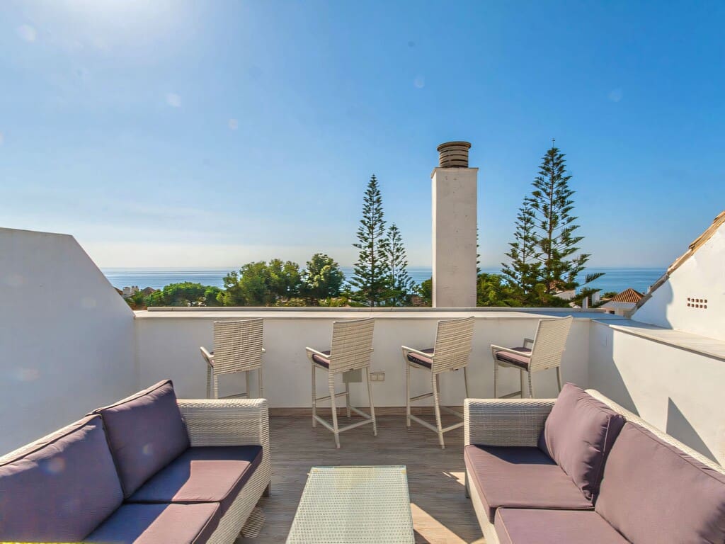 4 quarto Penthouse para venda em Elviria com piscina garagem - 1 595 000 € (Ref: 9811313)