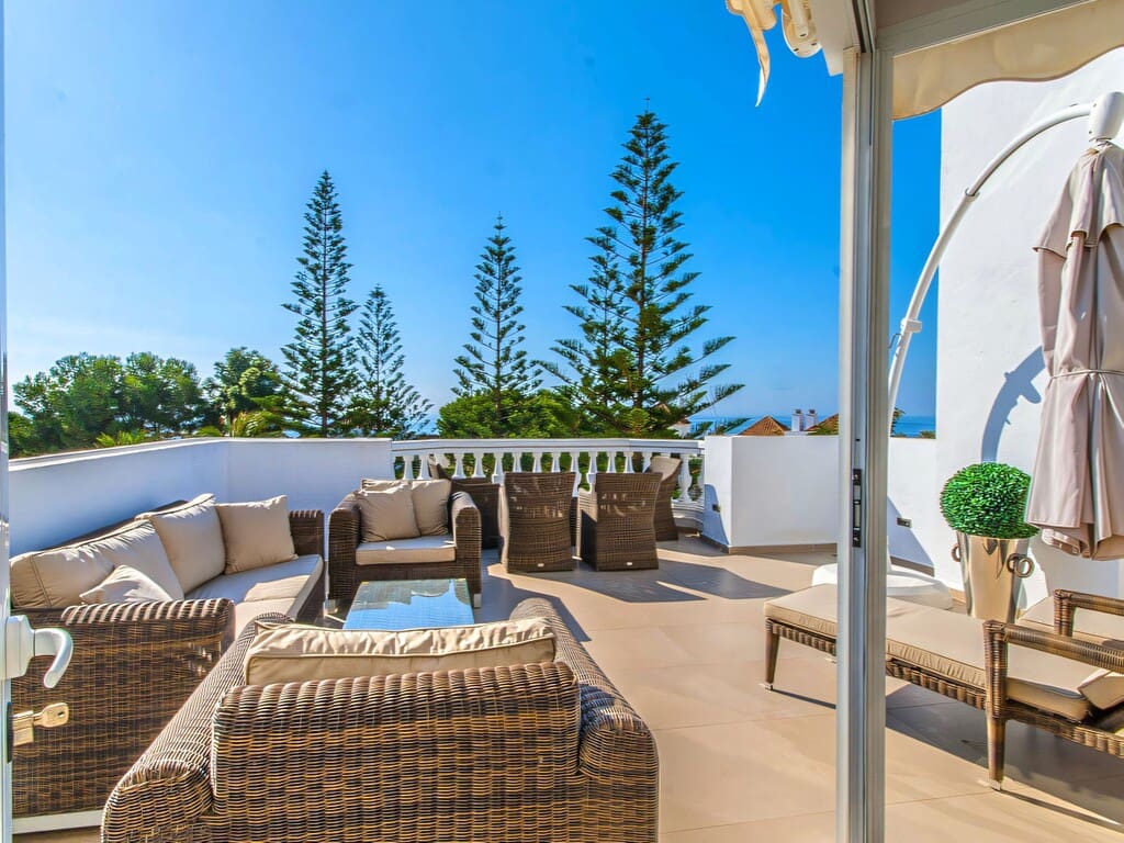 4 quarto Penthouse para venda em Elviria com piscina garagem - 1 595 000 € (Ref: 9811313)