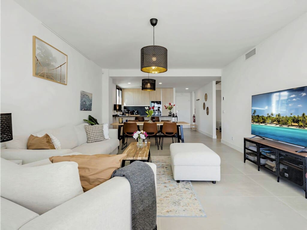 3 Zimmer Apartment zu verkaufen in Fuengirola mit Pool Garage - 699.000 € (Ref: 9811314)