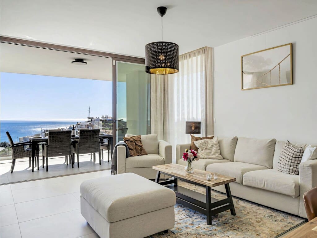 3 Zimmer Apartment zu verkaufen in Fuengirola mit Pool Garage - 699.000 € (Ref: 9811314)
